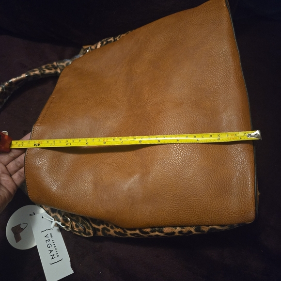 Fashion Handbag 2 in 1 Large and Spacious ~ NWT - Picture 15 of 16